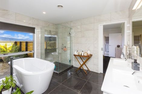 Photo of property in 33a Kenneth Gillies Way, Birchville, Upper Hutt, 5372