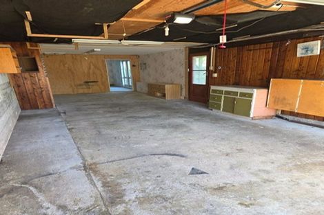 Photo of property in 3 Chestnut Grove, Maungaraki, Lower Hutt, 5010