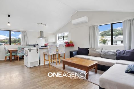 Photo of property in 179 Sievers Grove, Cannons Creek, Porirua, 5024