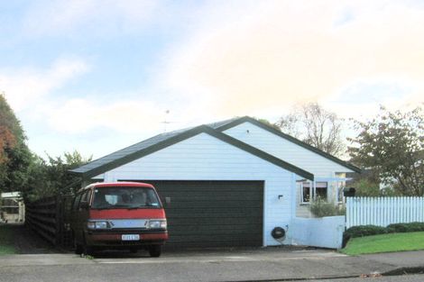 Photo of property in 6a Matenga Street, Waikanae, 5036