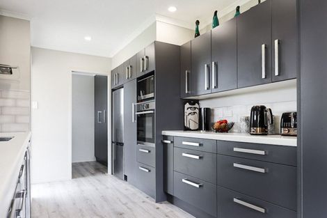 Photo of property in 4 Guinane Street, Dannevirke, 4930