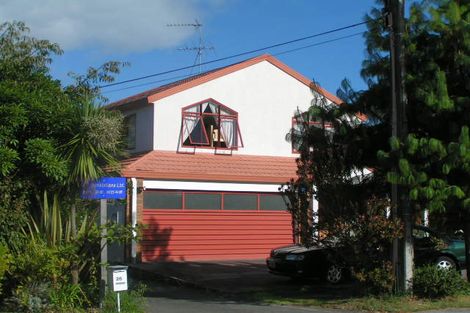 Photo of property in 26a Merriefield Avenue, Forrest Hill, Auckland, 0620