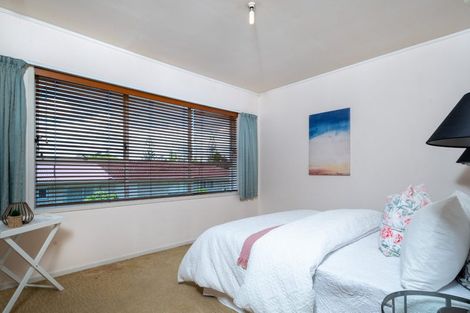 Photo of property in 2/12 Jenelin Road, Glendene, Auckland, 0602