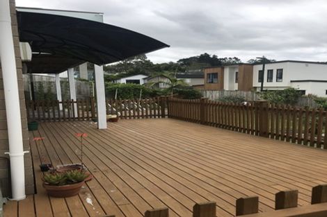 Photo of property in 24 Para Close, Fairview Heights, Auckland, 0632