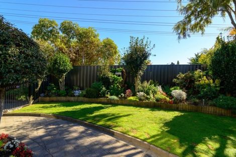 Photo of property in 74a Grand Vue Road, Kawaha Point, Rotorua, 3010