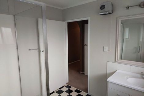 Photo of property in 76 Shakespeare Street, Leamington, Cambridge, 3432