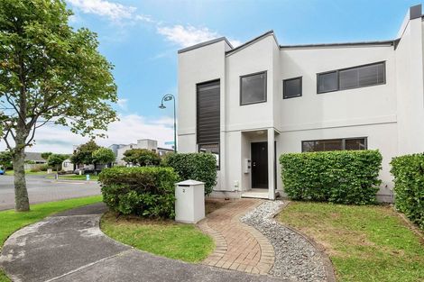 Photo of property in 2 Puma Drive, Golflands, Auckland, 2013