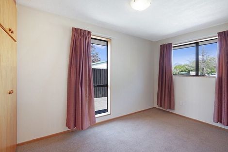 Photo of property in 1/3 Winters Road, Redwood, Christchurch, 8051