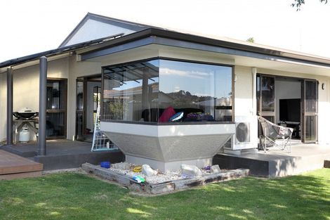 Photo of property in 28 Chester Street, Taradale, Napier, 4112