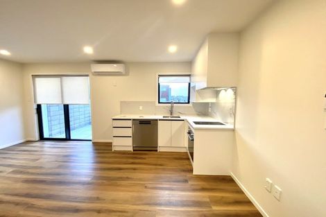 Photo of property in 21 Tahingamanu Road, Hobsonville, Auckland, 0616