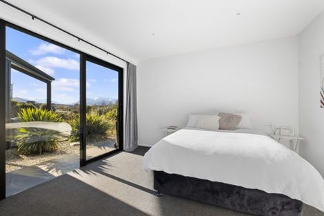 Photo of property in 6 Hidden Hills Drive, Wanaka, 9305