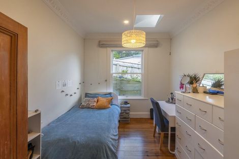 Photo of property in 17 Wilton Road, Wadestown, Wellington, 6012