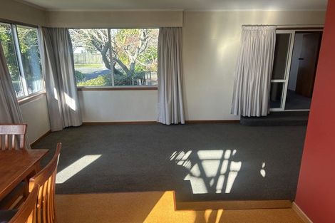 Photo of property in 16 Bale Place, Havelock North, 4130