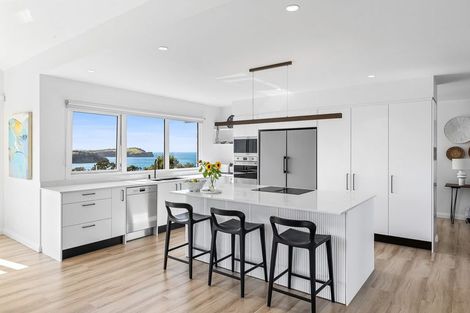 Photo of property in 30 Pacific Cliffs Drive, Gulf Harbour, Whangaparaoa, 0930