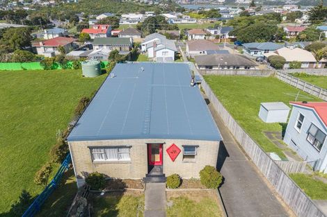 Photo of property in 8 Tuki Street, Titahi Bay, Porirua, 5022