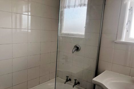 Photo of property in 4 Beverly Place, New Lynn, Auckland, 0600