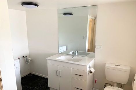 Photo of property in 318 West Coast Road, Glen Eden, Auckland, 0602