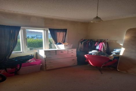 Photo of property in 1/44 View Road, Henderson, Auckland, 0612