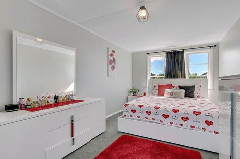 Photo of property in 12 Whenua View, Titahi Bay, Porirua, 5022