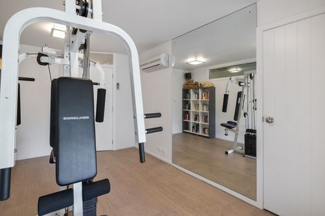 Photo of property in 8a Doon Street, Vauxhall, Dunedin, 9013