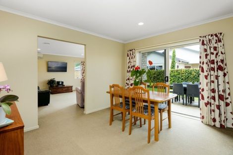 Photo of property in 2/100 Millers Road, Brookfield, Tauranga, 3110
