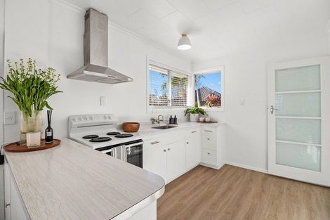Photo of property in 109 Govett Avenue, Frankleigh Park, New Plymouth, 4310