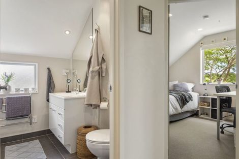 Photo of property in 17 Nimstedt Avenue, Oteha, Auckland, 0632