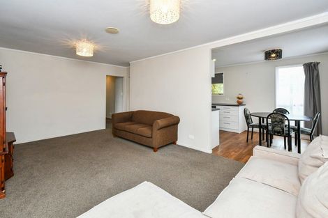 Photo of property in 20 Hyperion Drive, Randwick Park, Auckland, 2105