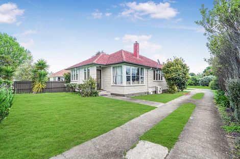 Photo of property in 5 Montgomery Crescent, Bader, Hamilton, 3206