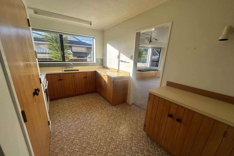 Photo of property in 1/9 Hay Street, Ebdentown, Upper Hutt, 5018