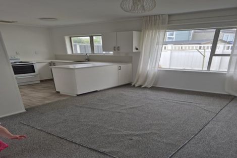 Photo of property in 2/6 Hemsway Place, Sunnyhills, Auckland, 2010