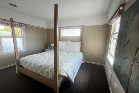 Photo of property in 35 Takutai Avenue, Half Moon Bay, Auckland, 2012