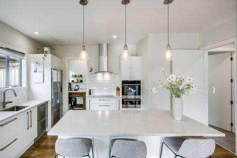 Photo of property in 39 Arataki Road, Havelock North, 4130