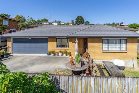 Photo of property in 235 Triangle Road, Massey, Auckland, 0614