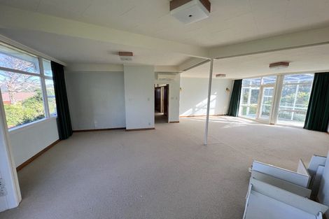 Photo of property in 1 Rajputana Way, Khandallah, Wellington, 6035