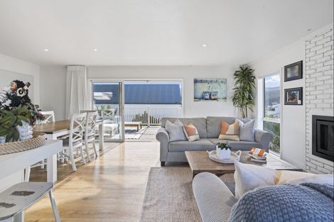 Photo of property in 246 Onemana Drive, Onemana, Whangamata, 3691