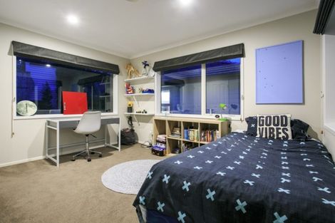 Photo of property in 47 Isobel Road, Greenhithe, Auckland, 0632