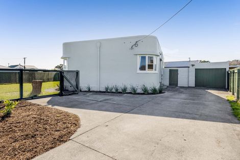 Photo of property in 11 Mcnaughton Street, Waitara, 4320