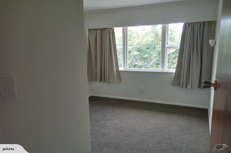 Photo of property in 17 Thurleigh Grove, Karori, Wellington, 6012