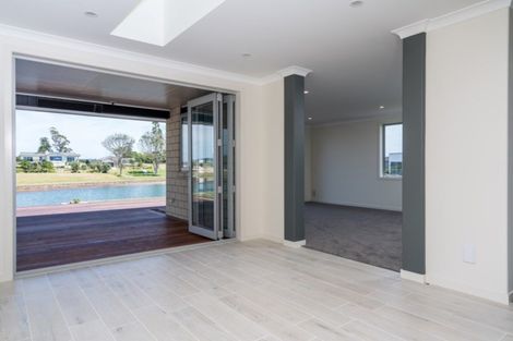 Photo of property in 34 Mariners Haven, One Tree Point, 0118