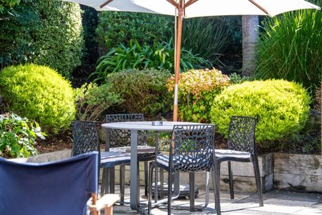 Photo of property in 65 Vipond Road, Stanmore Bay, Whangaparaoa, 0932