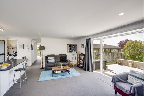 Photo of property in 12 Hetley Crescent, Taradale, Napier, 4112