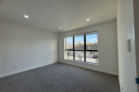 Photo of property in 296d Royal Road, Massey, Auckland, 0614