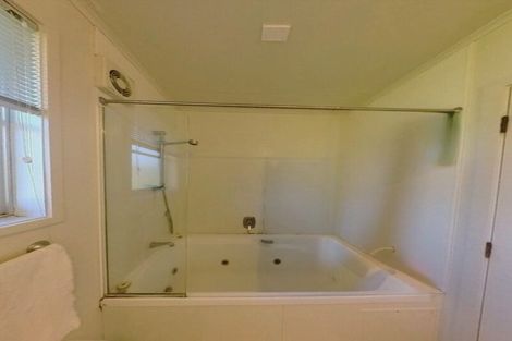 Photo of property in 6a Primrose Street, Raglan, 3225