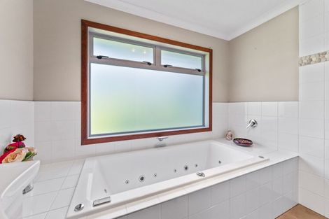 Photo of property in 1 Warren Fisher Grove, Rangatira Park, Taupo, 3330