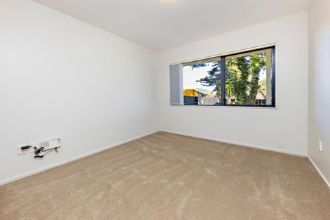 Photo of property in 2 Braeburn Place, Takanini, 2112