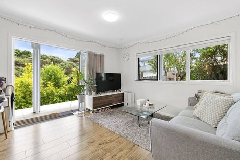 Photo of property in 27 Ian Marwick Place, Birkenhead, Auckland, 0626