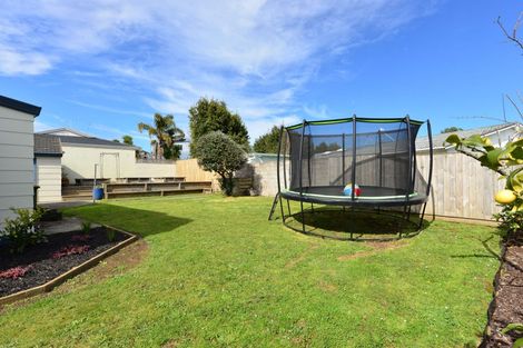 Photo of property in 19 Northview Lane, Nawton, Hamilton, 3200