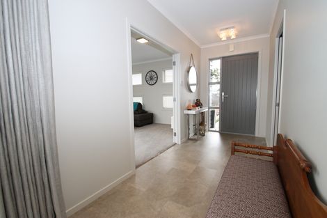 Photo of property in 16 Silver Springs Boulevard, Mosgiel, 9024