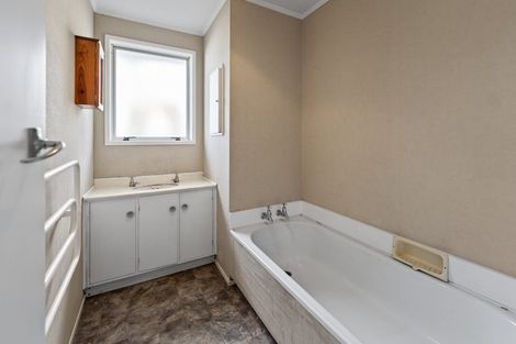 Photo of property in 31 Eversham Road, Mount Maunganui, 3116